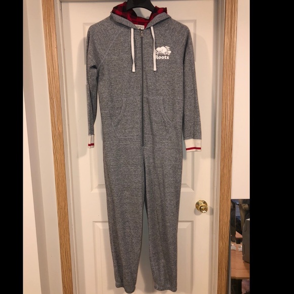 Roots Other - Roots - Cabin Collection - Onesie - Size (M)